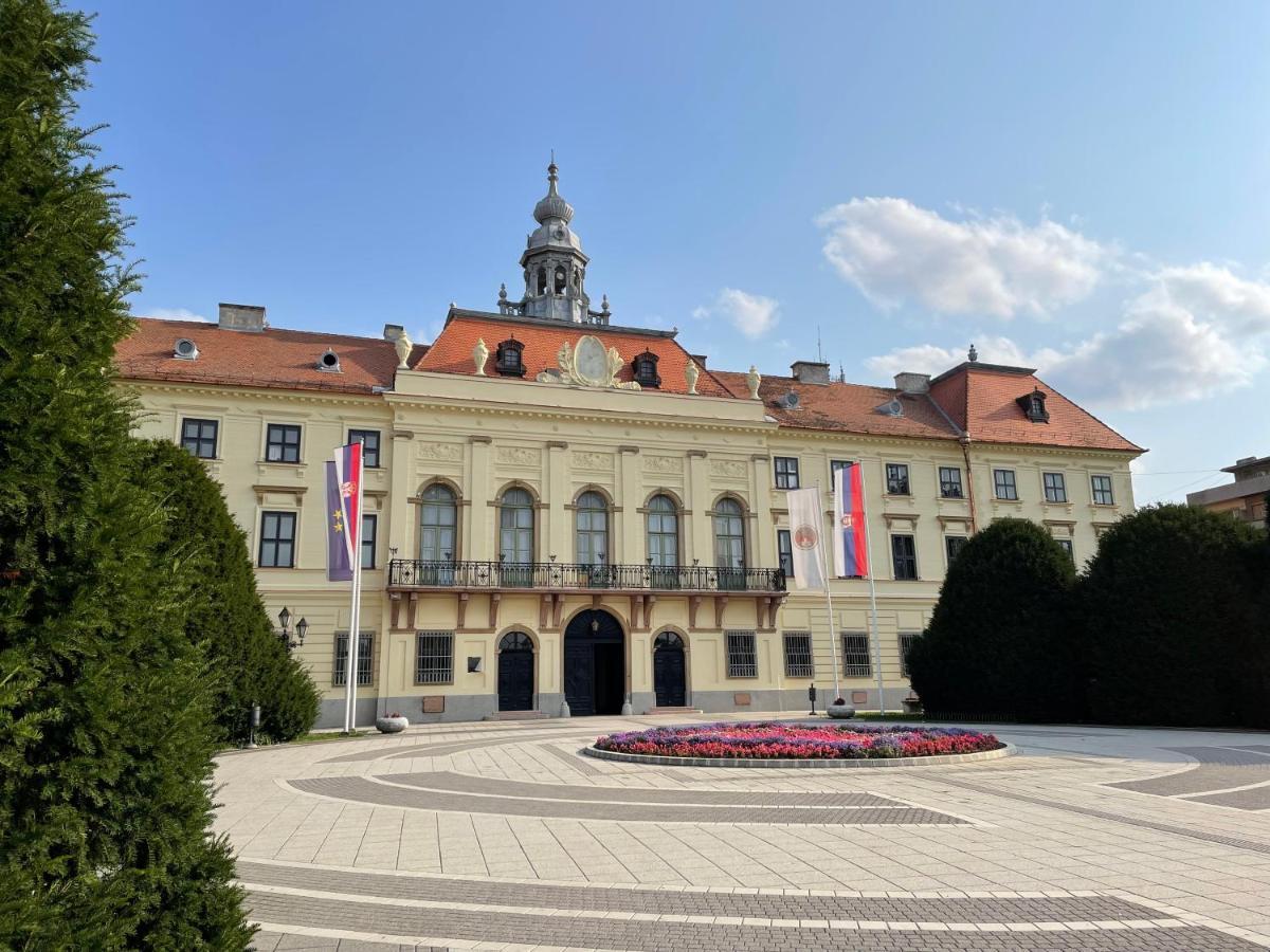 Apartmani Сомбор Экстерьер фото