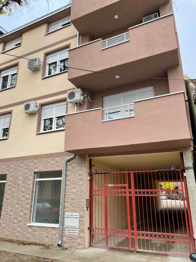 Apartmani Сомбор Экстерьер фото